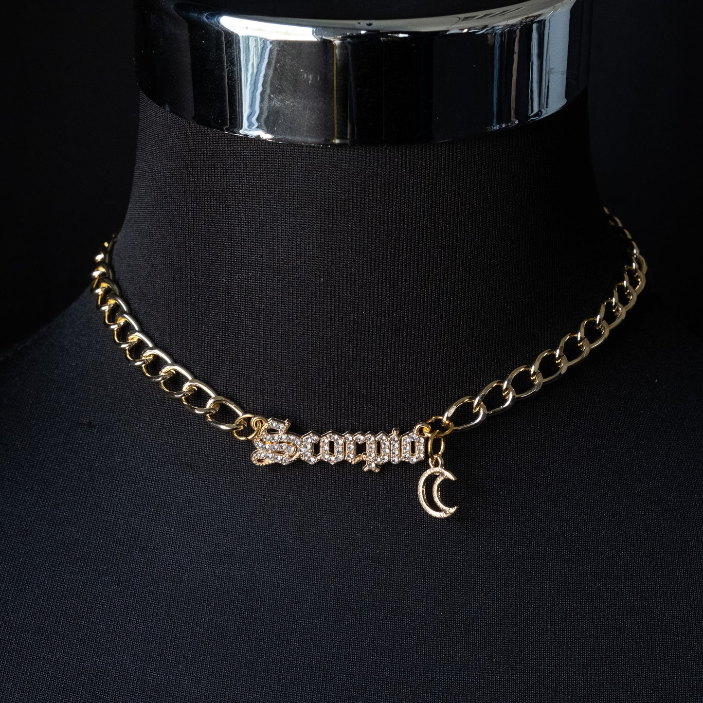 Collier Astro