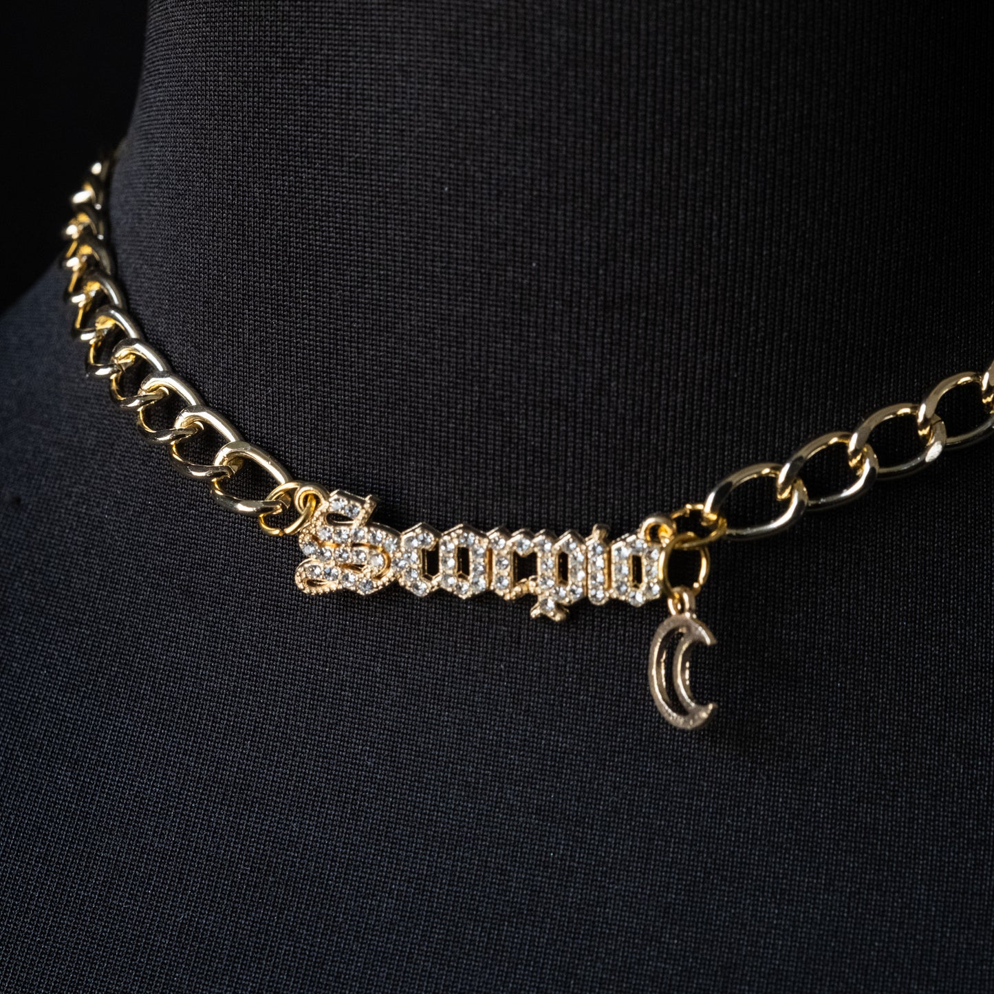 Collier Astro