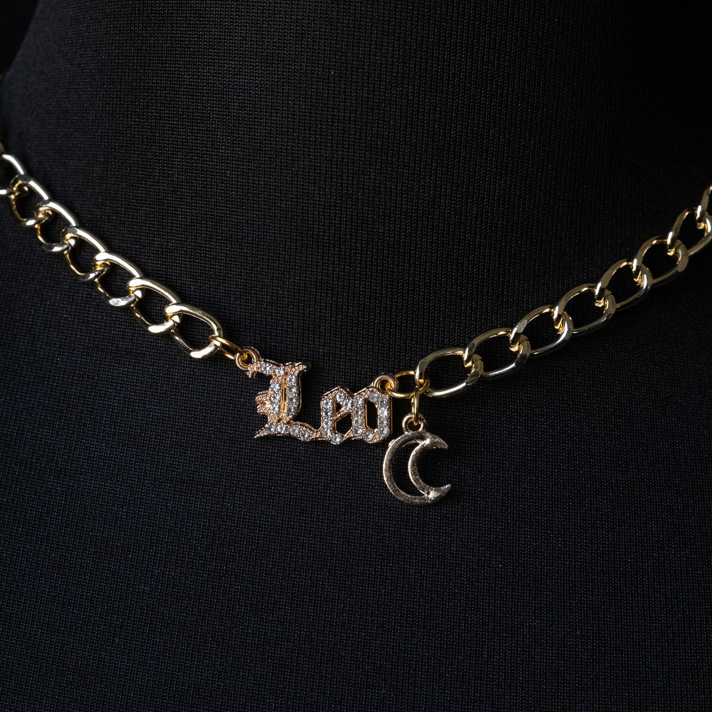 Collier Astro