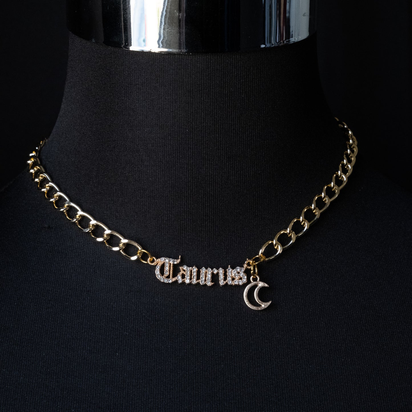Collier Astro