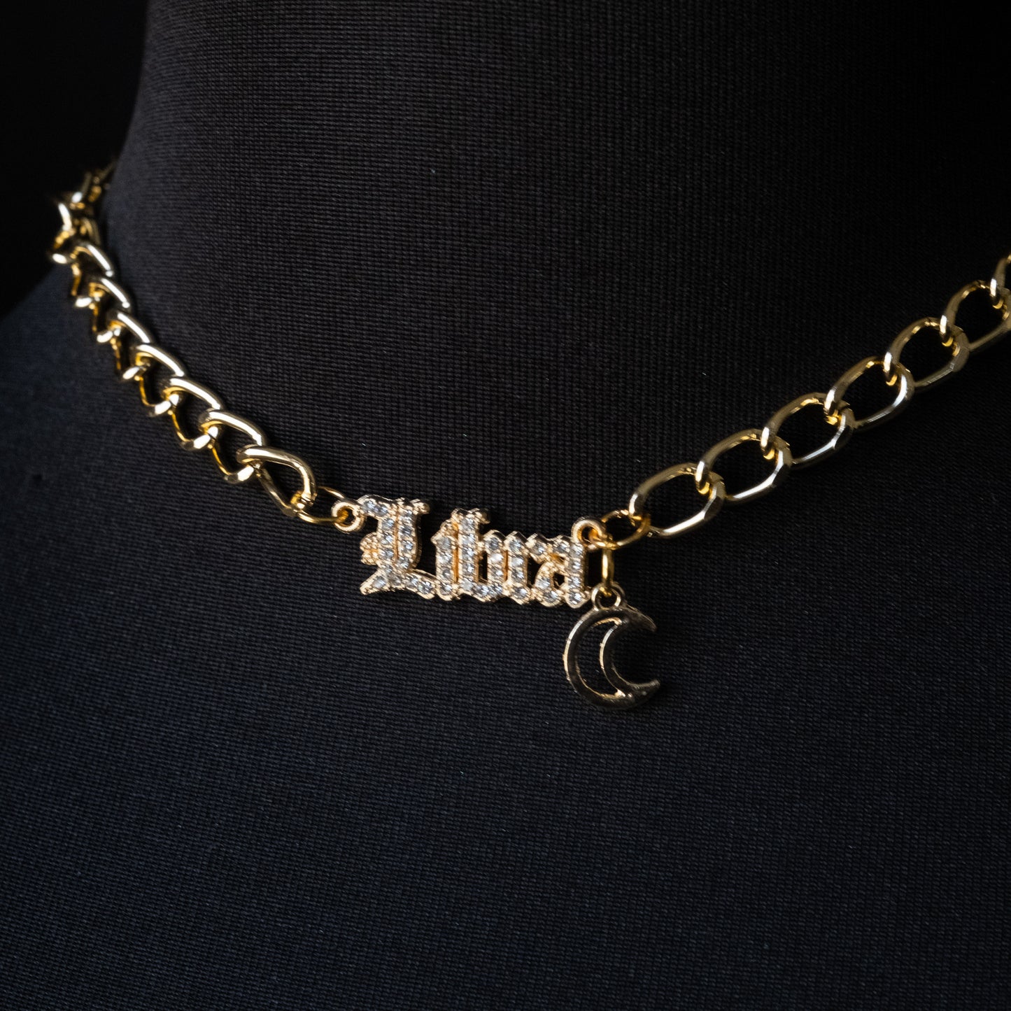 Collier Astro
