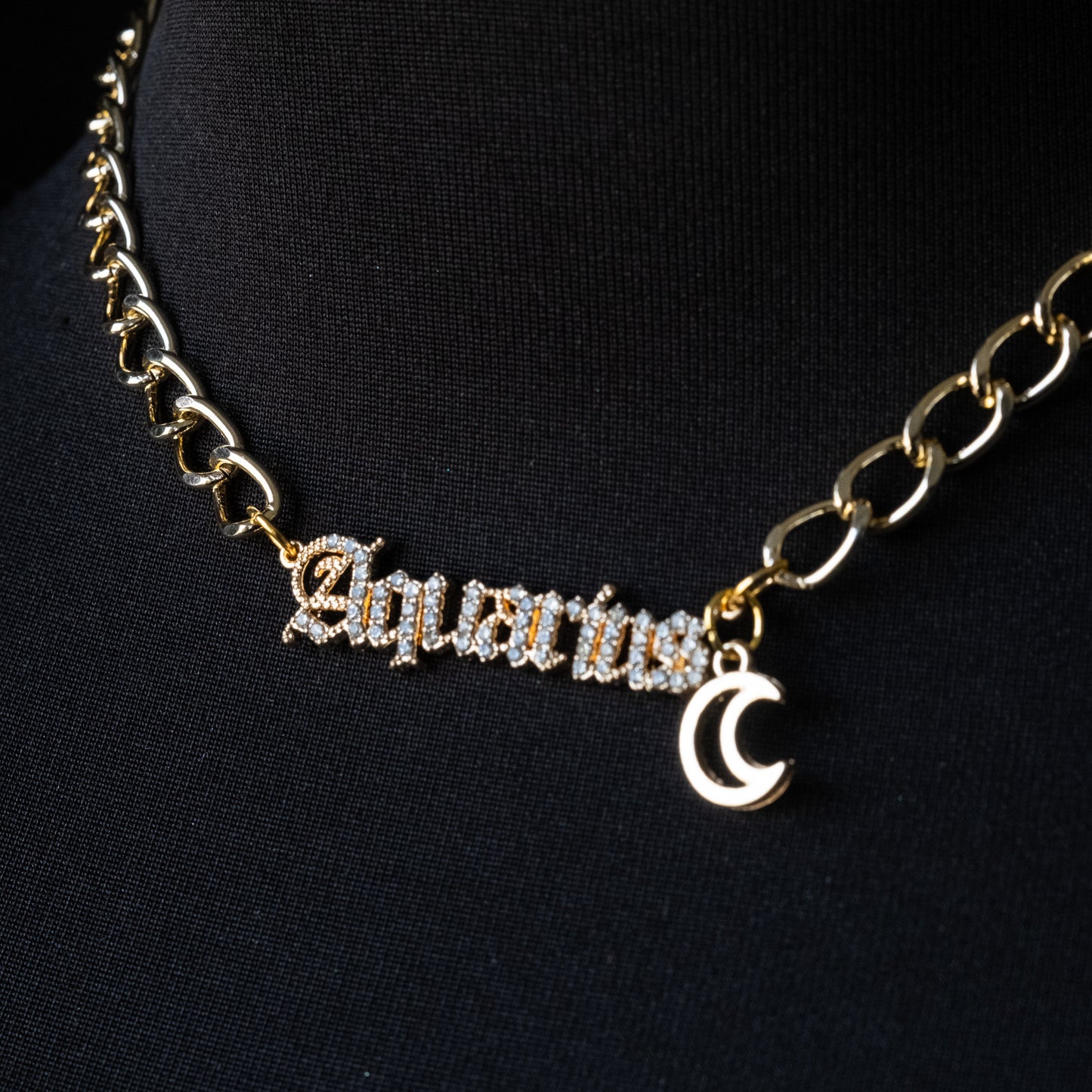 Collier Astro