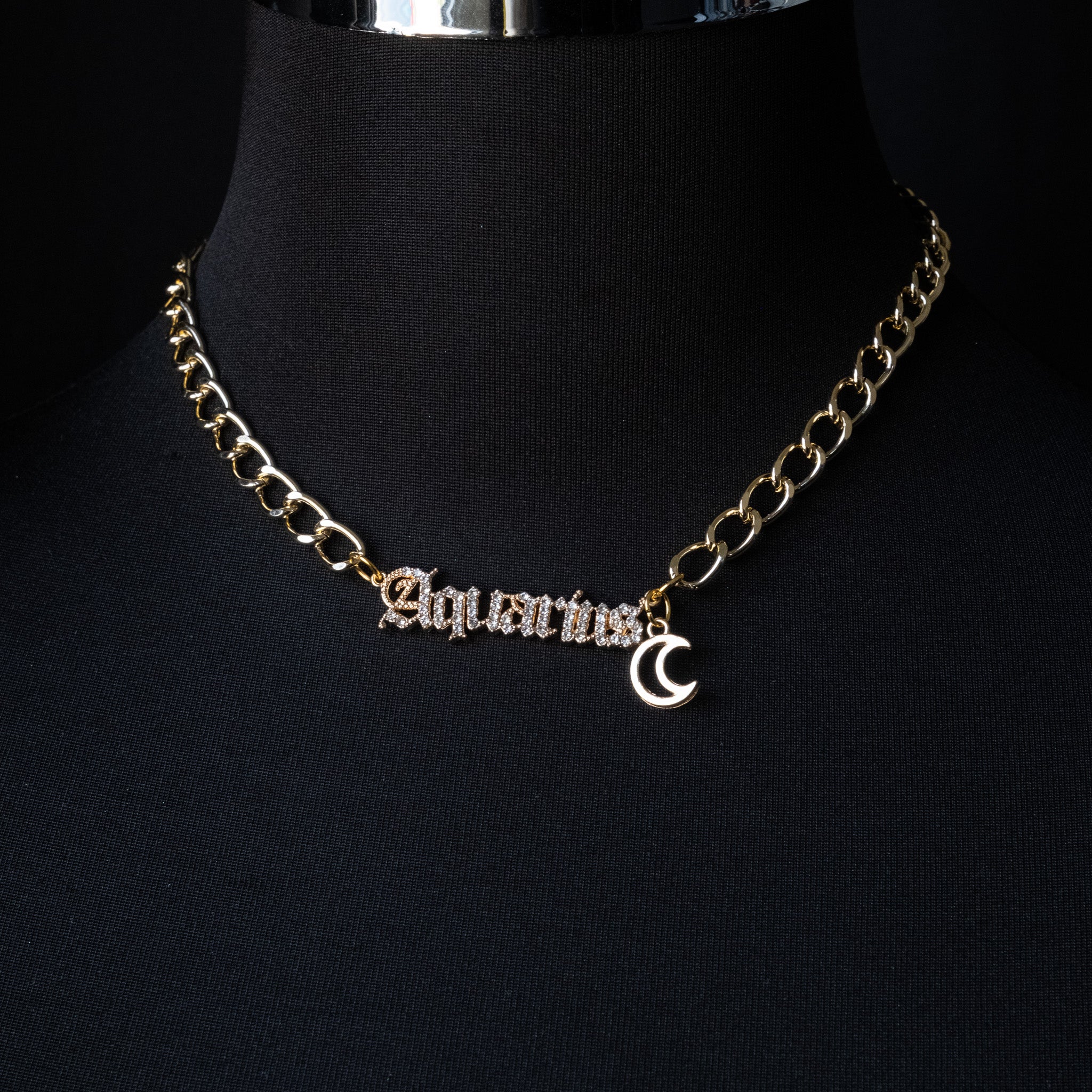 Collier Astro