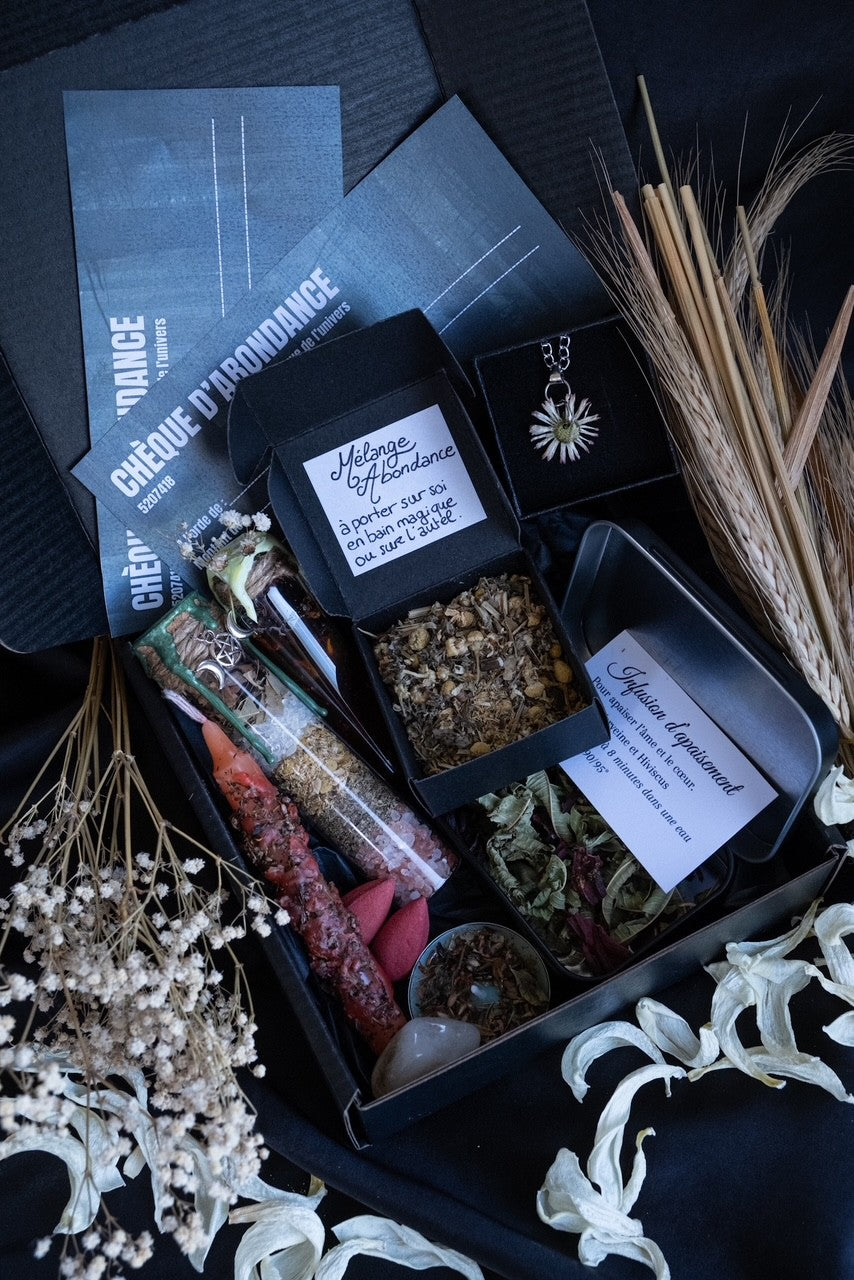 À l'occasion du Solstice d'été, découvrez la Box Litha YourCult, un coffret exclusif inspiré des traditions païennes et de l'abondance.